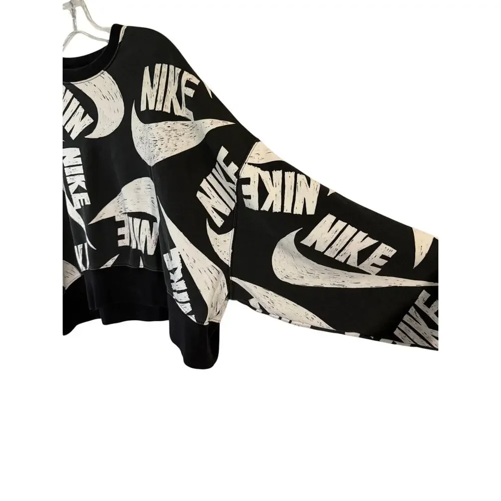 Nike Women’s Large Black White Logo Dolman Sleeve Cropped Sweatshirt